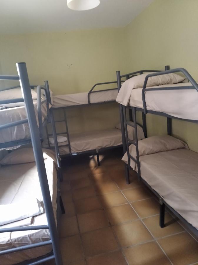 Albergue Santa Barbara Aliaga Zewnętrze zdjęcie
