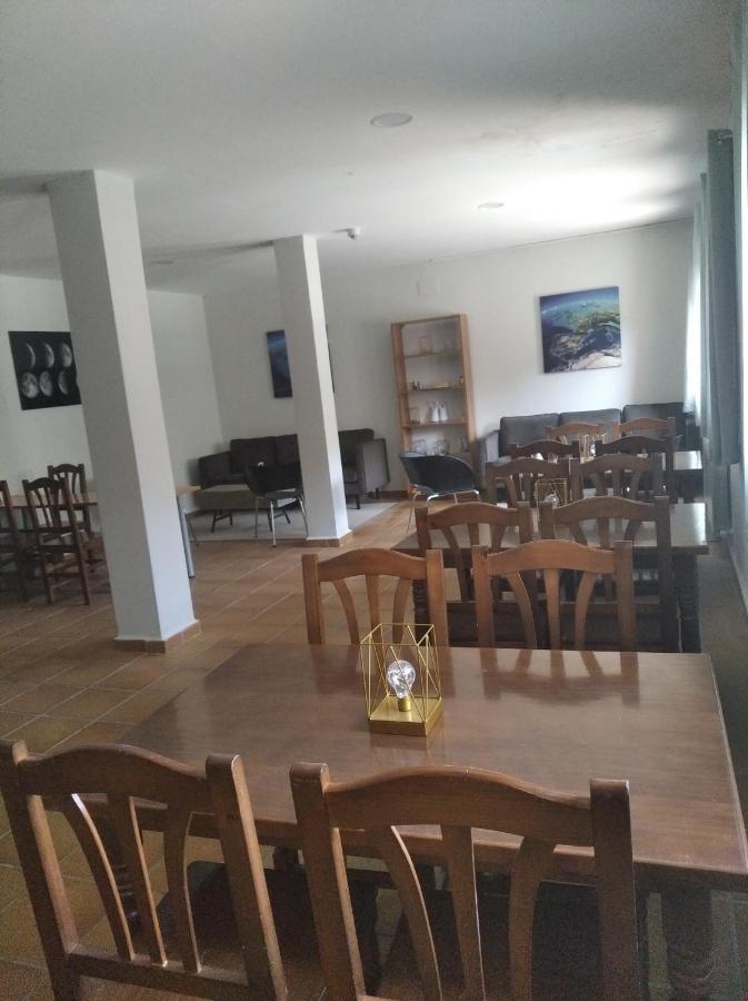 Albergue Santa Barbara Aliaga Zewnętrze zdjęcie